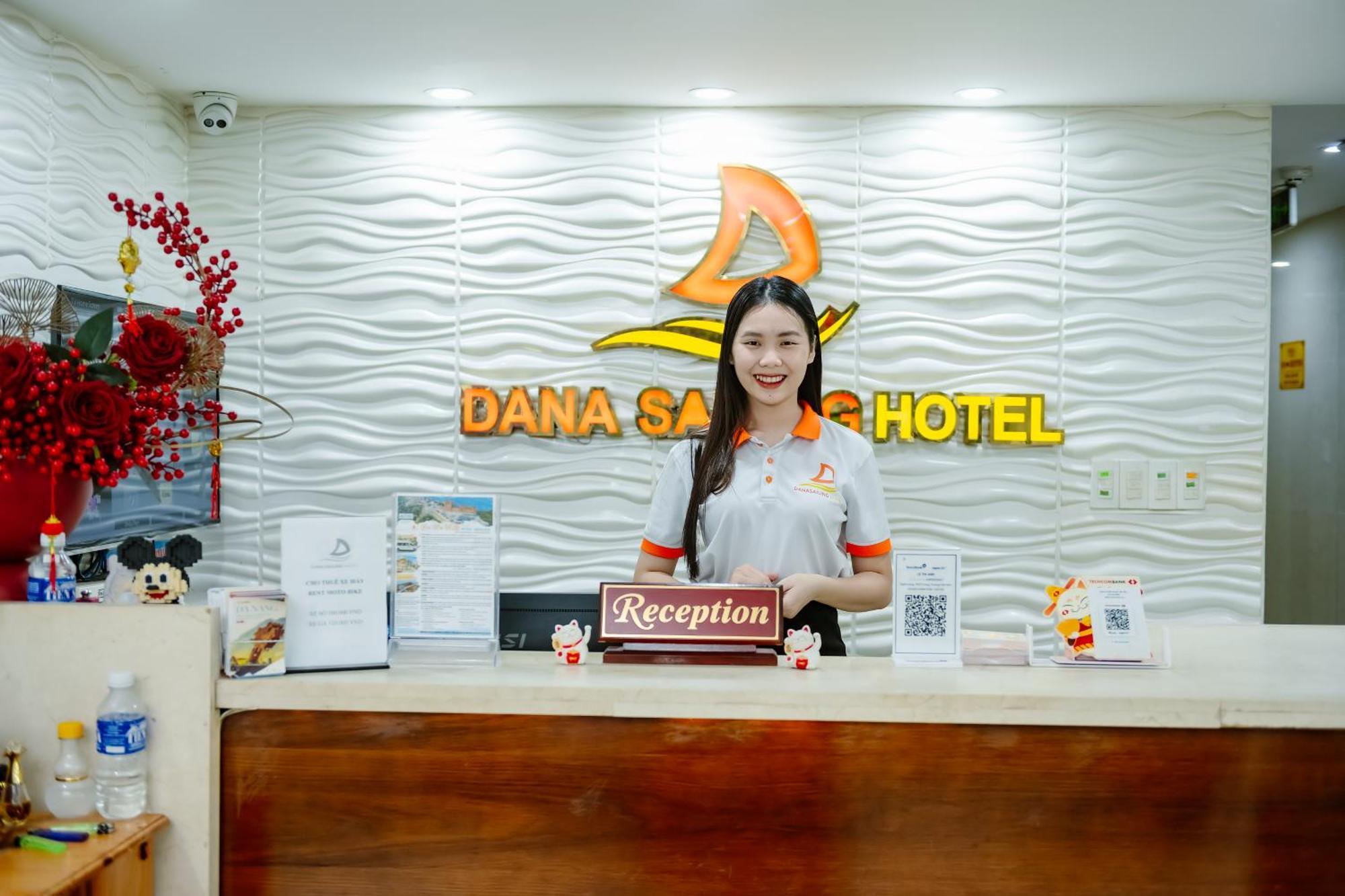 Dana Sailing Hotel Da Nang Exteriör bild